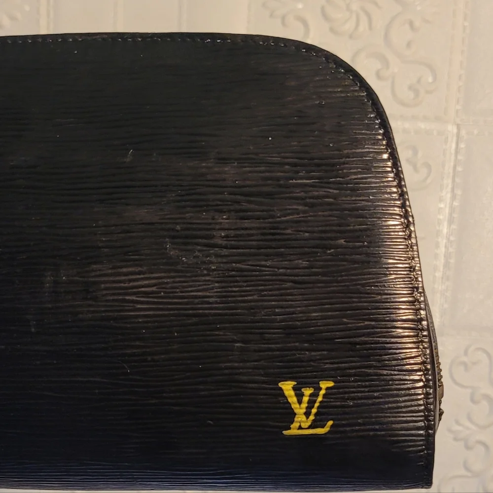 Louis Vuitton Louis Vuitton Epi Leather Dauphine MM Clutch TOILETRY MAKEUP BAG